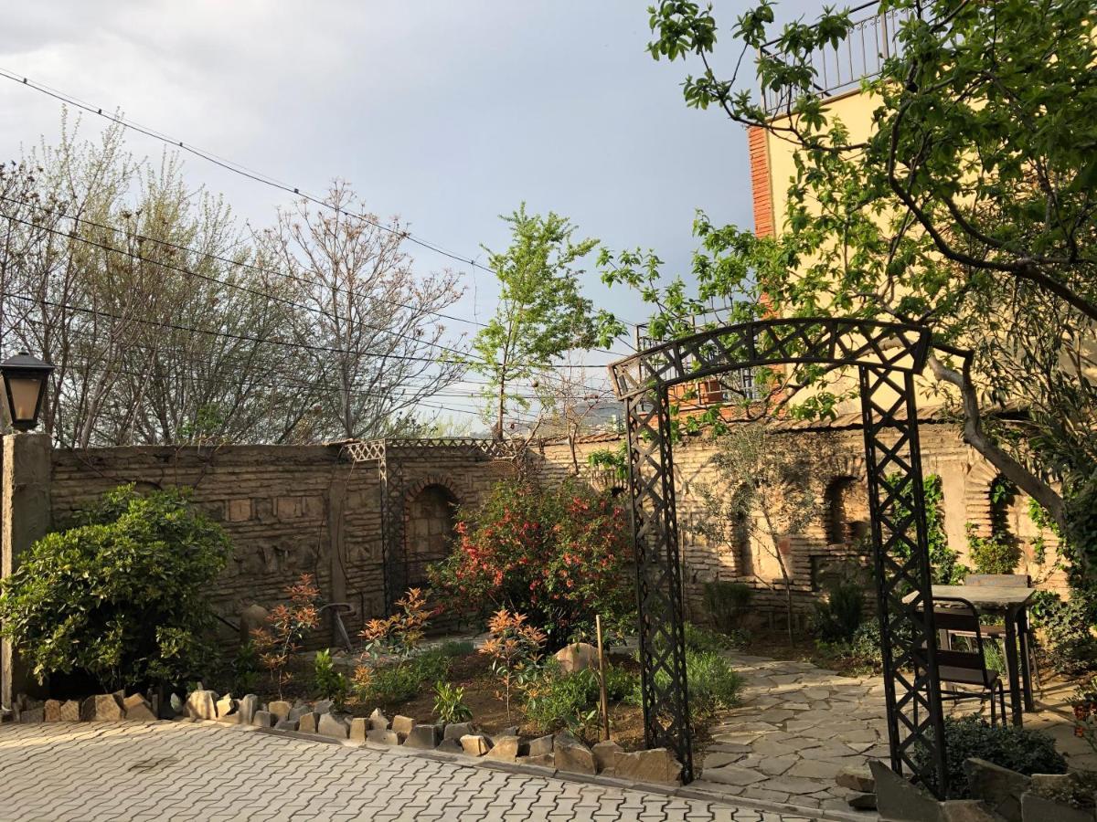 Artists Residence In Tbilisi Bagian luar foto