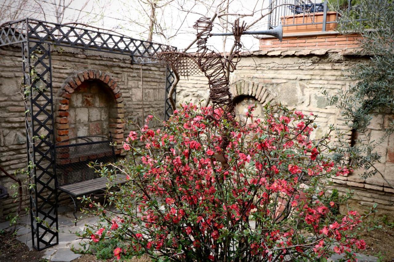 Artists Residence In Tbilisi Bagian luar foto