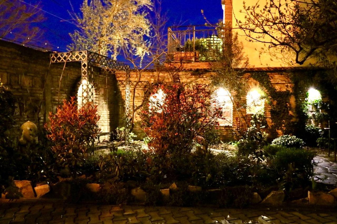 Artists Residence In Tbilisi Bagian luar foto