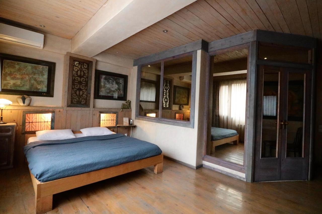 Artists Residence In Tbilisi Bagian luar foto